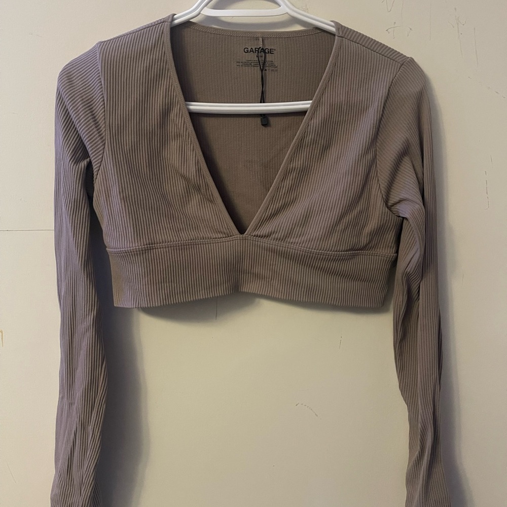 Garage ribbed v-neck crop top